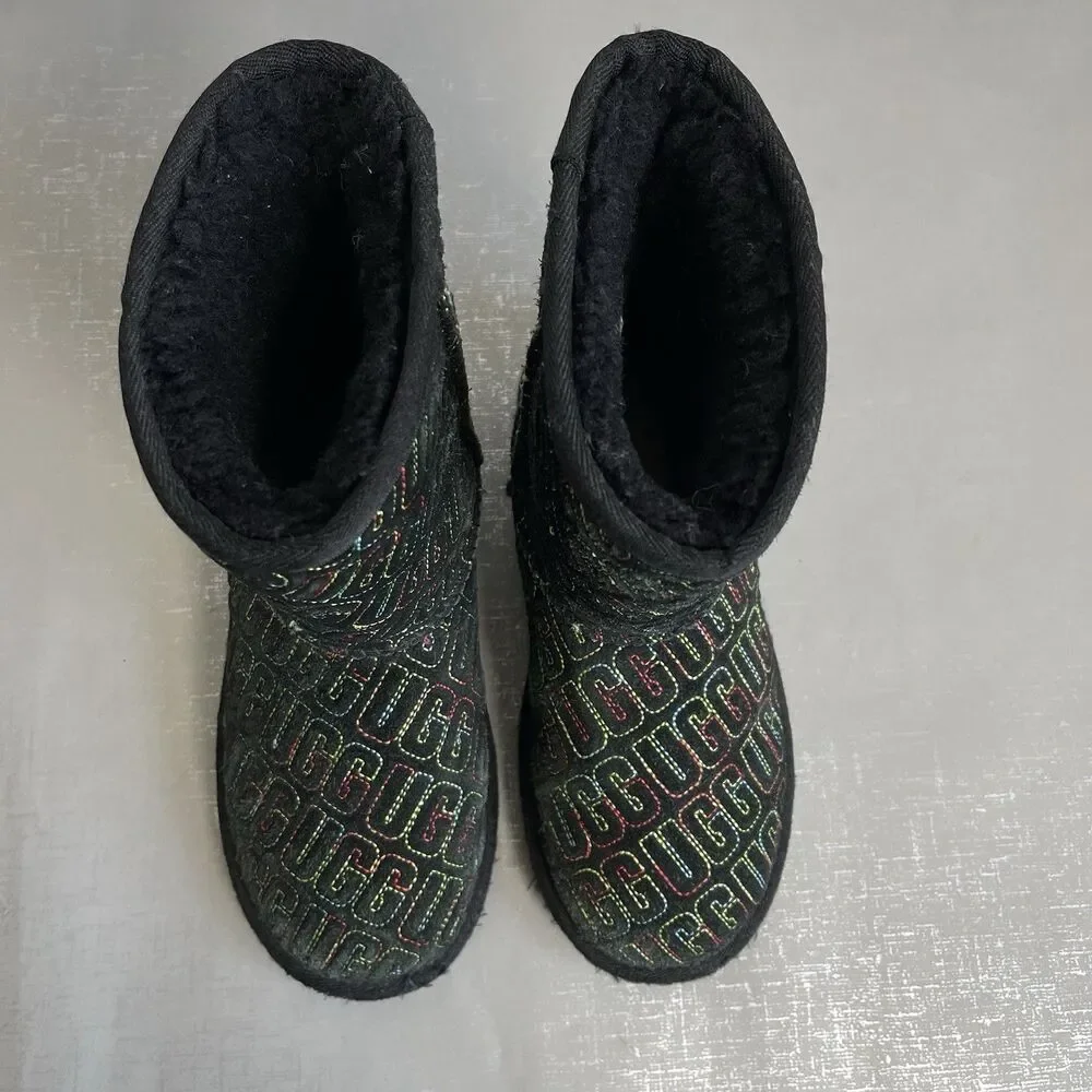 Ugg Classic II Logo Stitch Black Suede Shearling‎ Boots Girls Youth 3